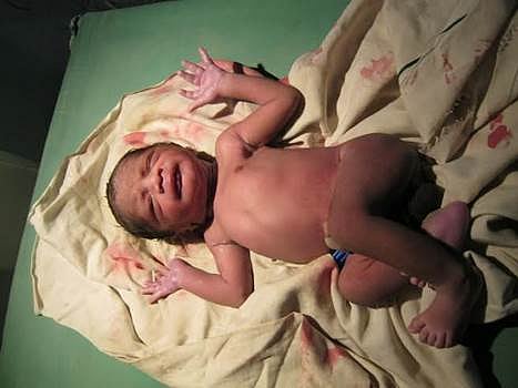 சிதம்பரம் அருகே ஆம்புலன்ஸில் பிறந்த ஆண் குழந்தை!